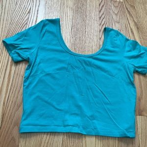 Crop top